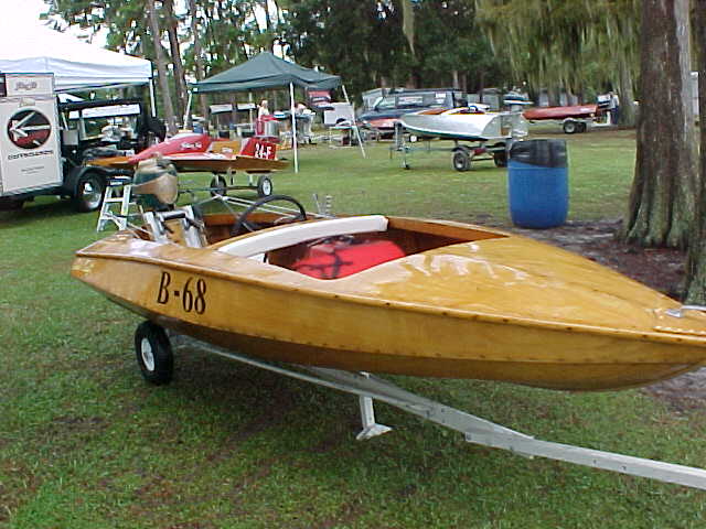 B68-woodboat.JPG